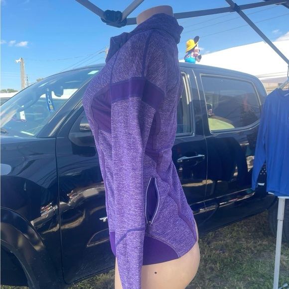 Lululemon athletica jacket - Picture 4 of 5